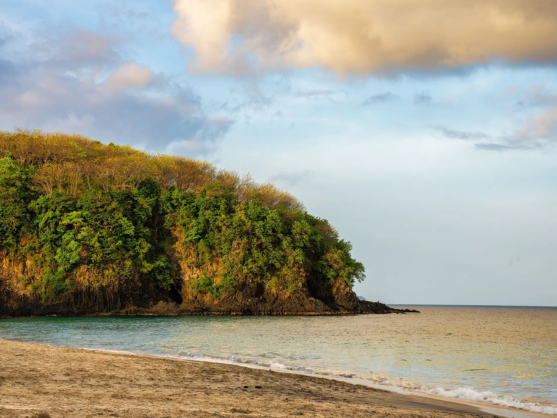Virgin Beach (Pasir Putih)