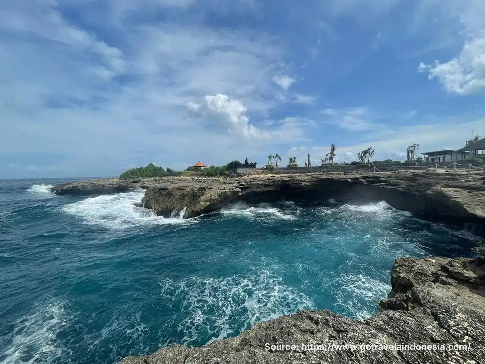 Batu Bolong